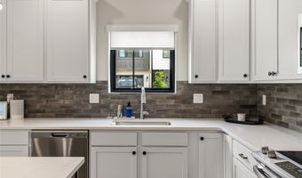 2302 SW Parkway Ln, Ankeny, IA 50023