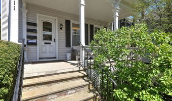 211 Montowese St, Branford, CT 06405