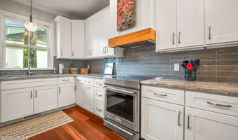 4 Waterbird Dr, Beaufort, SC 29907