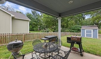 819 Baker St, Baldwin City, KS 66006