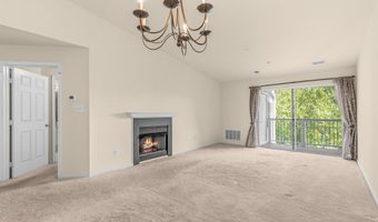 44096 NATALIE Ter 302, Ashburn, VA 20147