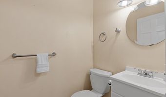 28 Harris St 2, Acton, MA 01720