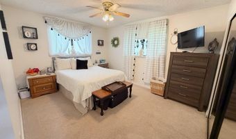 2609 Arpana Cir, Alford, FL 32420