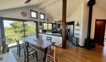 382 Lighthouse Rd, Aquinnah, MA 02535