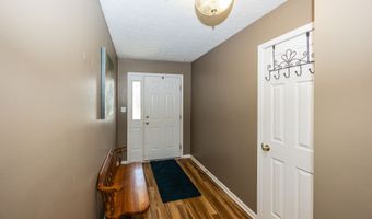7934 Painted Pony Dr, Indianapolis, IN 46217