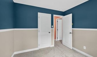 947 Oakfield Dr, Ballwin, MO 63021