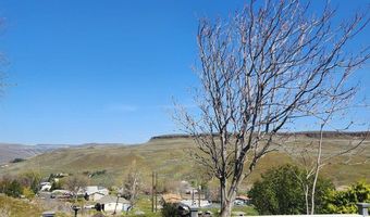 1105 COLUMBIA VIEW Dr, Arlington, OR 97812
