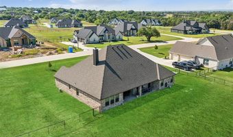 1308 Green Ridge Rd, Weatherford, TX 76085