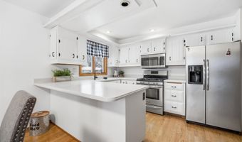 3145 N MORRISON St, Appleton, WI 54911