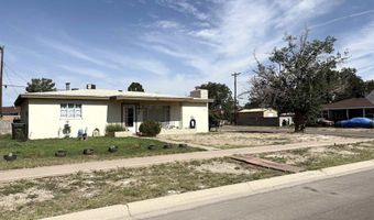 916 Valverde St, Carlsbad, NM 88220