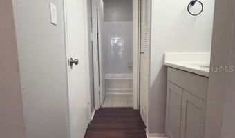 208 AFTON Sq 204, Altamonte Springs, FL 32714