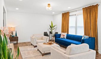 9817 FERNWOOD Rd, Bethesda, MD 20817