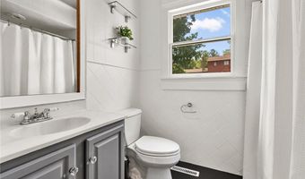 2230 Greenwood Rd, Allentown, PA 18103