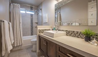 909 NW Delaware Ave, Bend, OR 97703
