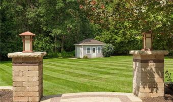 81 Crest Dr, Cranston, RI 02921