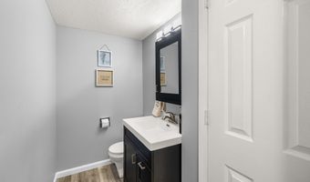 6276 NE 46th St, Altoona, IA 50009