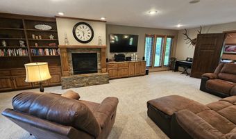 39081 Greenwood Ln, Aberdeen, SD 57401