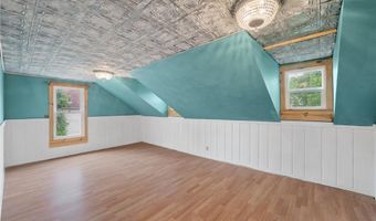 524 Madison St, Anoka, MN 55303