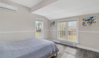 53 River Run Rd, Middletown, RI 02842