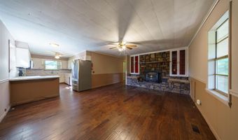 2389 Newport Rd, Batesville, AR 72501