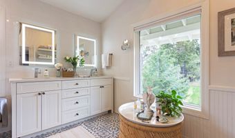 14833 Sunburst Dr, Bigfork, MT 59911