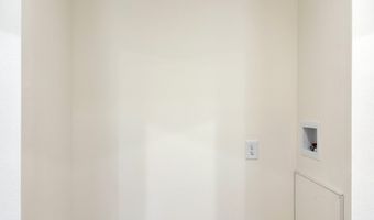 401 Lilly Ln, Altoona, WI 54720