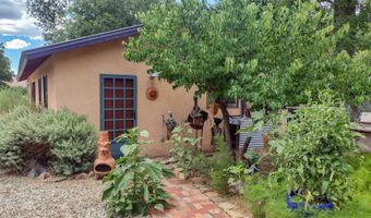47 County Rd 41A, Alcalde, NM 87511