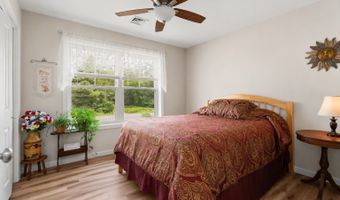 89 Lisbon Rd, Canterbury, CT 06331