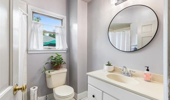 93 Whipple Ave, Cranston, RI 02920