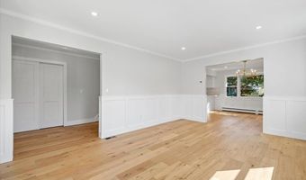 94 Carman Pl, Amityville, NY 11701