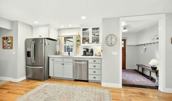 1108 Park St, Ashland, OR 97520