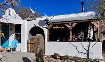 11658 S Sherry Rd, Yucca, AZ 86438