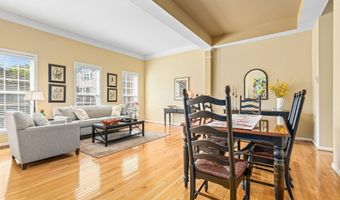 2406 GRETTER Pl, Alexandria, VA 22311