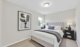 805 Bayview Ave, Amityville, NY 11701
