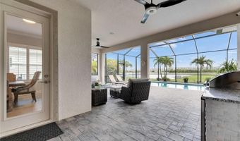 7420 PARADISO Dr, Apollo Beach, FL 33572