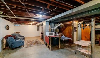 1706 N 2nd St, Atchison, KS 66002