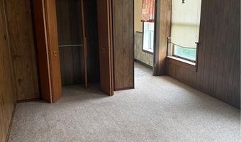 1015 S 6th St, Atchison, KS 66002