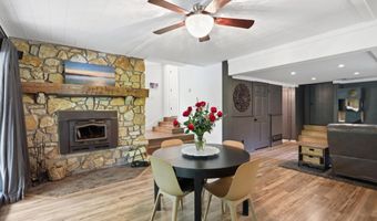 1954 Lakeview Dr, Avon, IN 46123