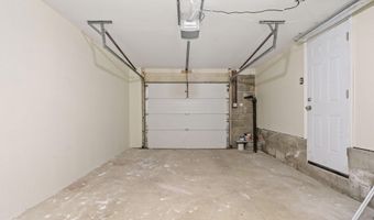 305 McCormack Rd, Albany, NY 12208