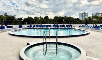 3701 N Country Club Dr 2205, Aventura, FL 33180