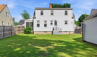 30 Hopkins Ter, Cumberland, RI 02864