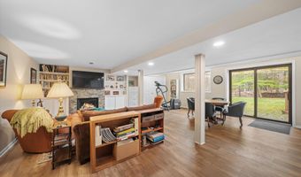 2854 Parkridge Dr, Ann Arbor, MI 48103