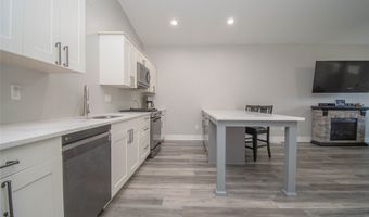 1131 Prairie St, Adel, IA 50003