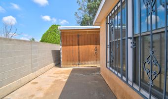 715 KINLEY Ave NE, Albuquerque, NM 87102