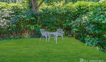 96 East Ave 104, Atlantic Highlands, NJ 07716