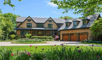 136 Adams Point Rd, Barrington, RI 02806