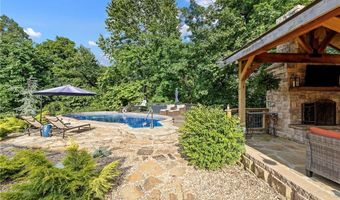 6 Leawood Pl, Bella Vista, AR 72715