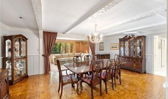 12 Georgiana Dr, Cumberland, RI 02864