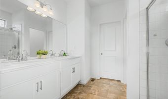 121 S Vandriver Way, Aurora, CO 80018