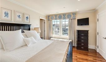 28 Brown And Howard Wharf 102, Newport, RI 02840